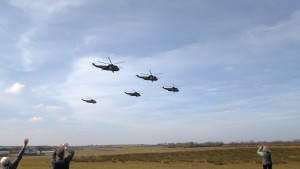 Sea Kings overhead Eaglescott